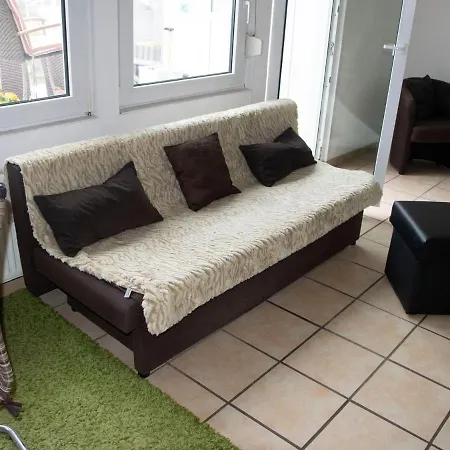 Detached With Fenced Garden Holiday home